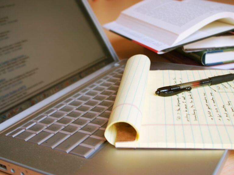 What are the Tips on Writing an Effective Essay?