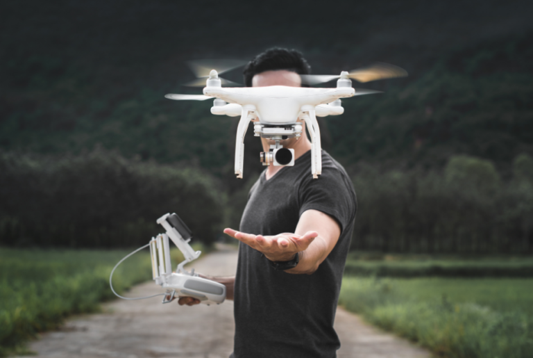 Fly High: 7 Important Factors to Keep in Mind When You Want to Buy a Drone