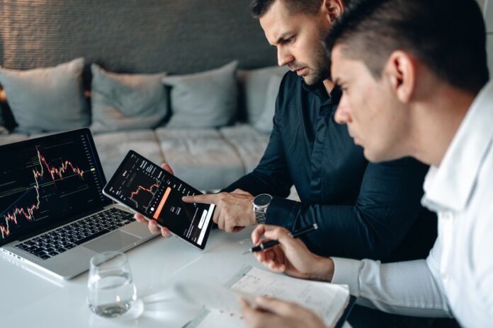 How to choose an Online Trading Platform in Australia A Detailed Discussion
