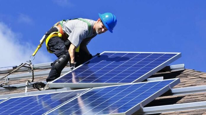 Hiring Solar Installation Contractors