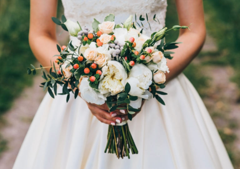 Debunking the Most Common Bridal Bouquet Myths That Exist Today