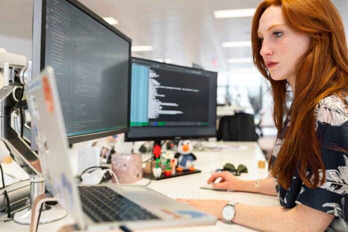 Hireadev - Hire IT RESOURCES