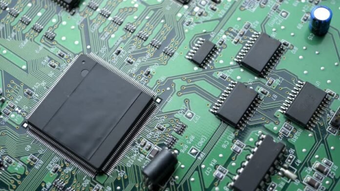The-reason-why-motherboard-gets-short-circuited-and-how-to-fix