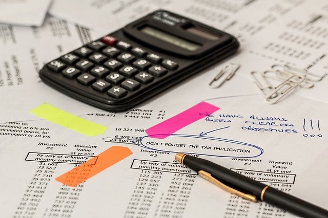 Why outsourcing your bookkeeping is perfect for your business