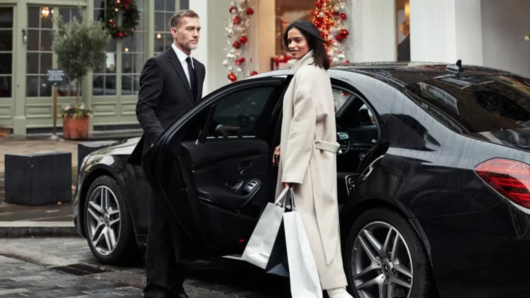 Acquire the Services of Chauffeur and Take Your Ride Smoothly
