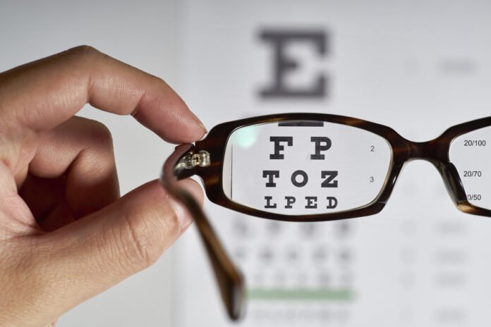 Spectacles vs. Glasses