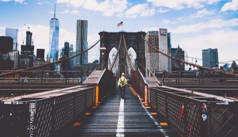 Everything you need to know about the American Food and Drinks Combo