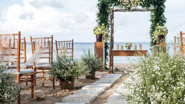 Plan your wedding in a dreamy destination!