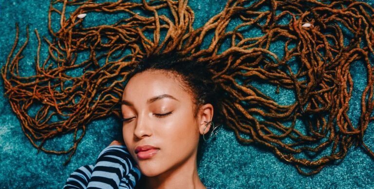 Using Loc Gel for Defined Dreadlocks