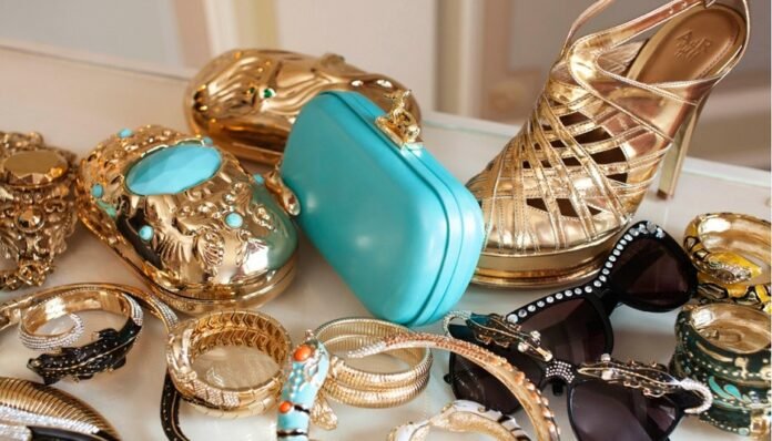 fashion accessories in 2022
