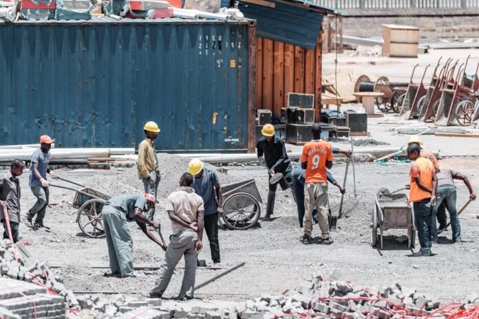 How Many Jobs Are Available In Industrial Machinery/Components?